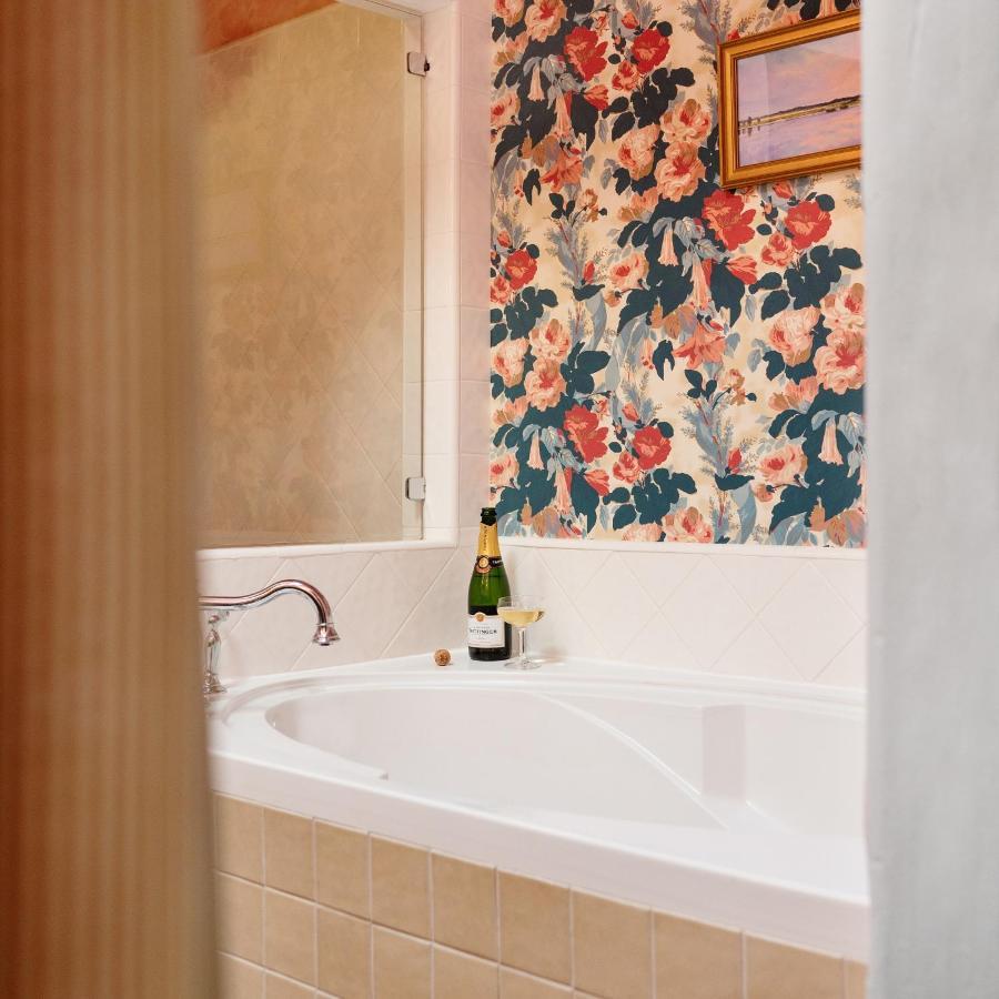 Отель Palihouse Санта-Барбара Экстерьер фото